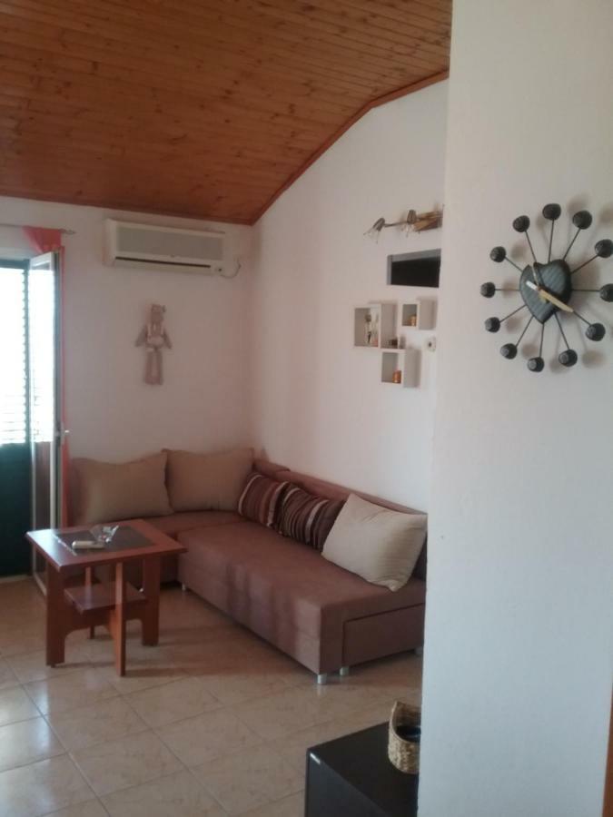 Apartman "Rosa" Βόντιτσε Εξωτερικό φωτογραφία
